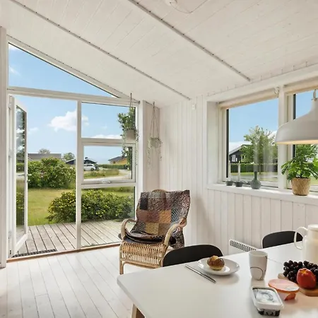 2 Bedroom Cozy In Sydals